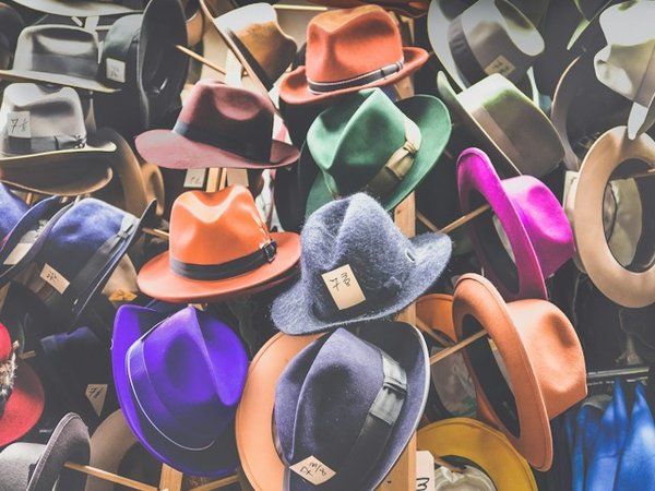 Les Accessoires de Mode Indispensables pour Hommes